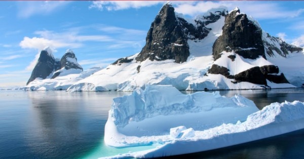 अंटार्कटिका की बर्फ के नीचे झीलें