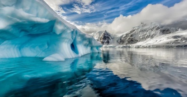 अंटार्कटिका की बर्फ के नीचे झीलें